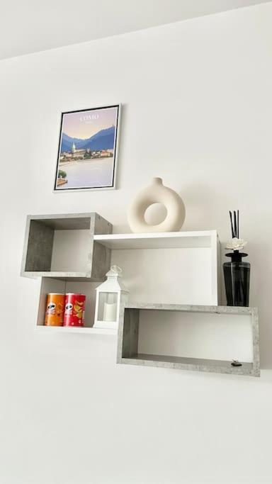 Luxury Apartment With View Комо Екстериор снимка