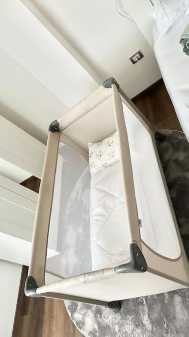 Luxury Apartment With View Комо Екстериор снимка